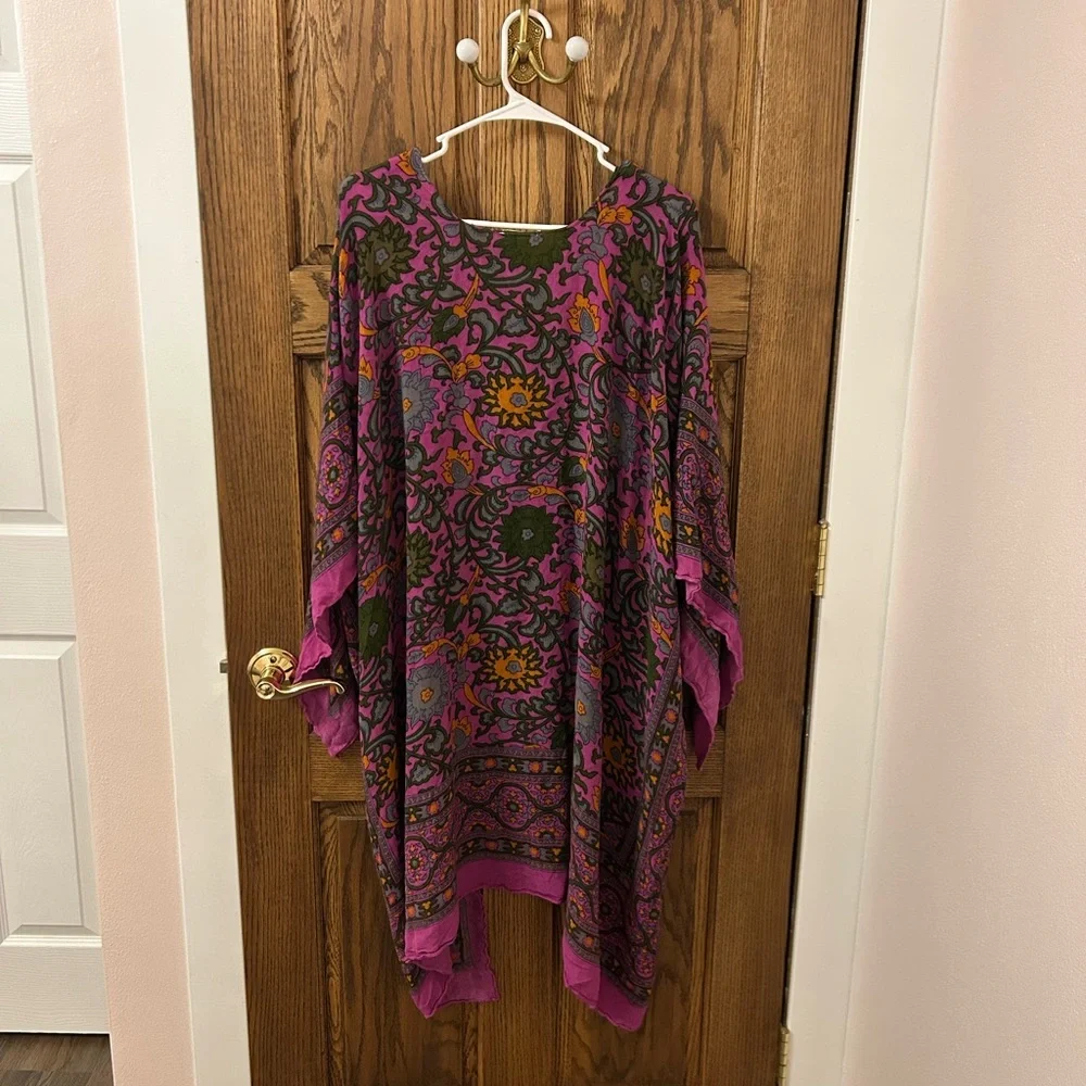 Free People Magic Dance Duster Kimono Vibrant Pink Magenta Patterned One Size - Picture 8 of 9